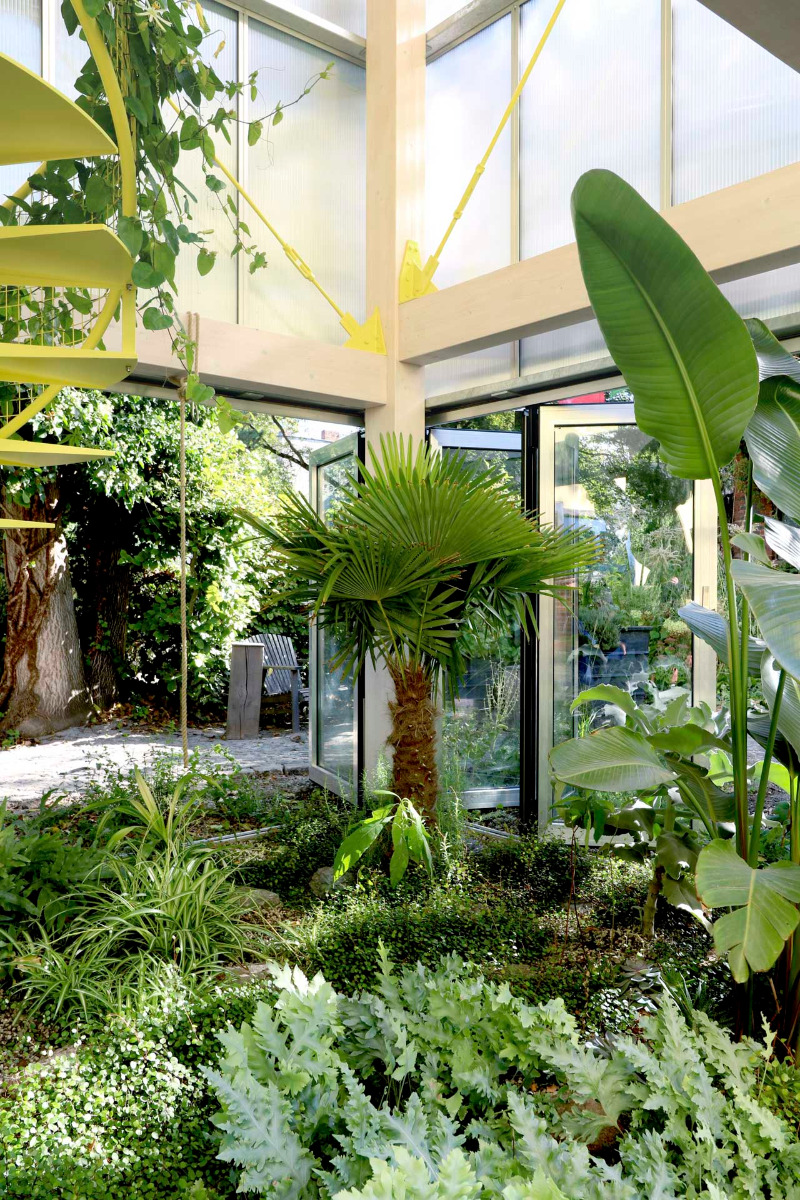 https://detail-cdn.s3.eu-central-1.amazonaws.com/media/catalog/product/1/2/12-anbau-gruenderzeithaus-berlin-wintergartenhaus-supertype-group.jpg?width=437&height=582&store=de_de&image-type=image
